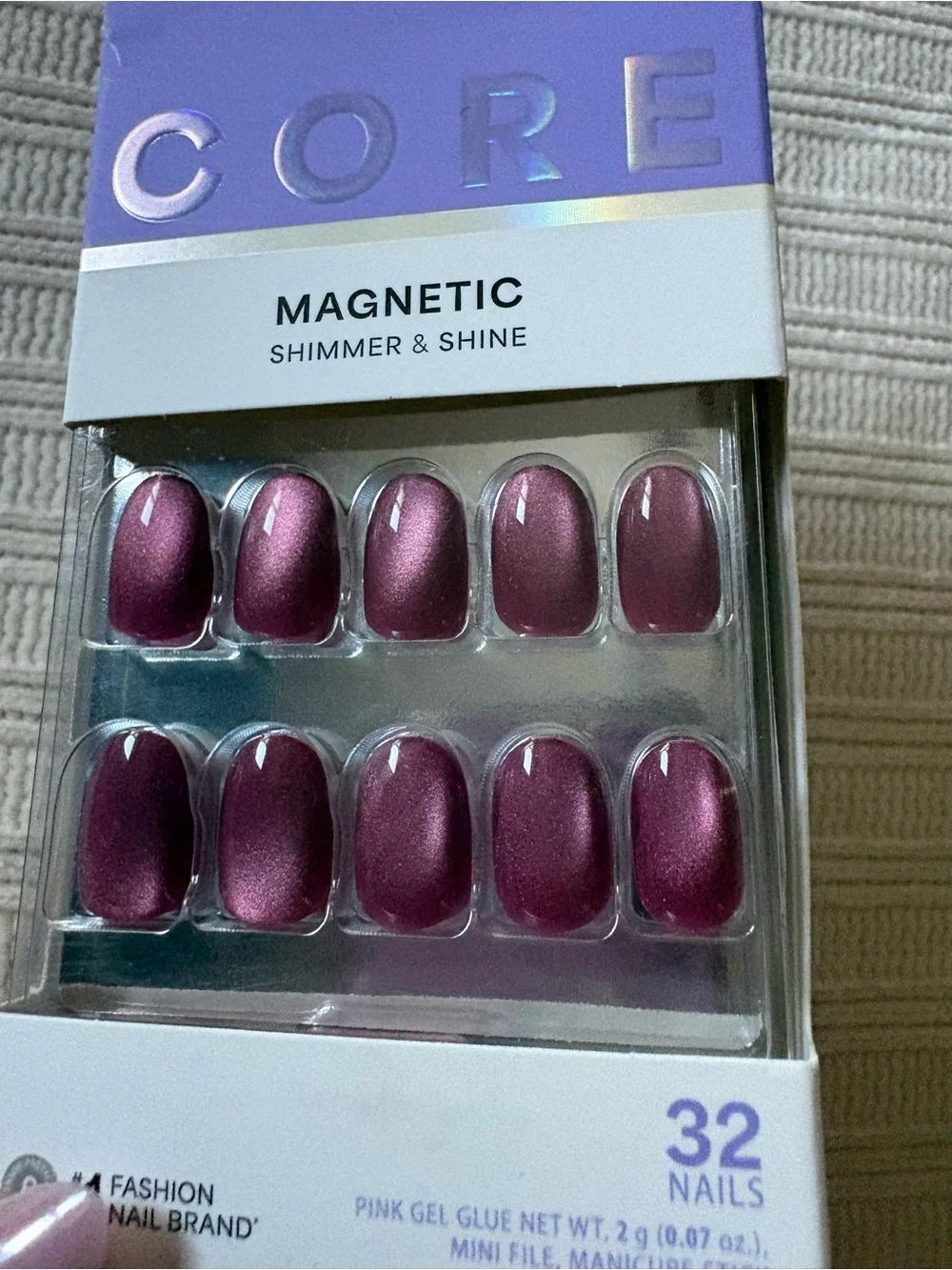 Kiss CORE Magnetic Shimmer & Shine Press-On Nails - Metallic Plum